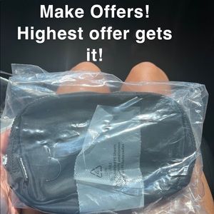 NWT! Everywhere belt bag! Black